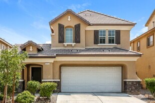 25 Yellow Peak Ave in North Las Vegas, NV - Building Photo