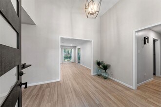 1912 Foxtail Pl in Spring, TX - Foto de edificio - Building Photo