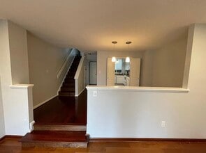 11224 Beaver Trail Ct in Reston, VA - Building Photo - Building Photo