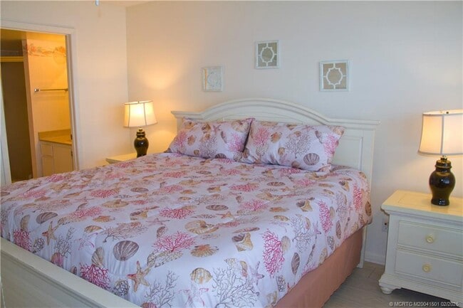 property at 4620 NE Sandpebble Trce