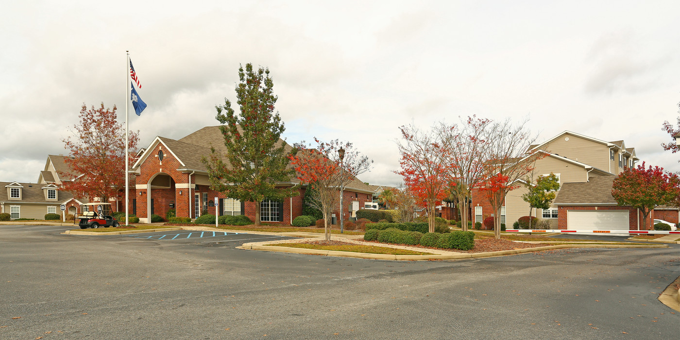 Woodcreek Farms in Elgin, SC - Foto de edificio