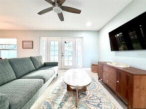 10133 4th St E in Treasure Island, FL - Building Photo - Building Photo