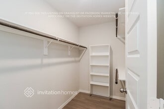 5708 Daphne Dr in Montgomery, TX - Foto de edificio - Building Photo