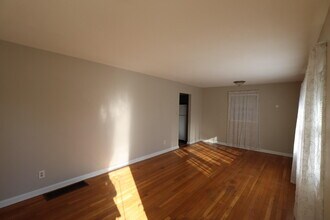 501 Westerfield Way in Lexington, KY - Building Photo - Building Photo