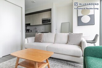 1210 S Indiana Ave in Chicago, IL - Building Photo - Building Photo