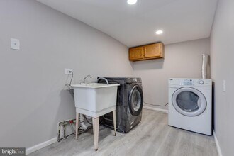 4211 Garrett Rd in Upper Darby, PA - Foto de edificio - Building Photo