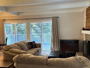 209 Cool Creek Ln in Lake Arrowhead, CA - Building Photo - Building Photo