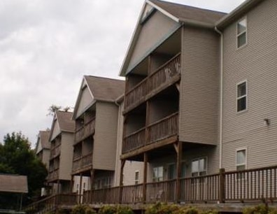 Sunnyside Commons in Morgantown, WV - Building Photo