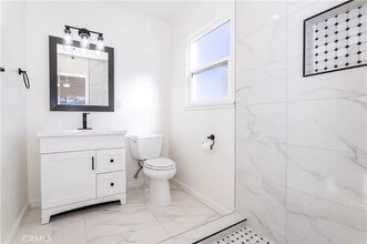 7916 Limerick Ave in Los Angeles, CA - Building Photo - Building Photo