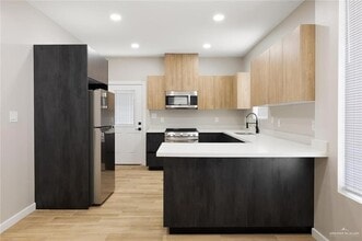 105 San Jose Dr, Unit 4 in Mission, TX - Building Photo - Building Photo