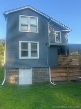 115 Roosevelt Dr in Derby, CT - Building Photo - Building Photo