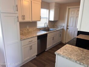 10901 Hardwick Ln in Jacksonville, FL - Building Photo - Building Photo