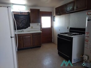 411 W Holly St in Deming, NM - Building Photo - Building Photo