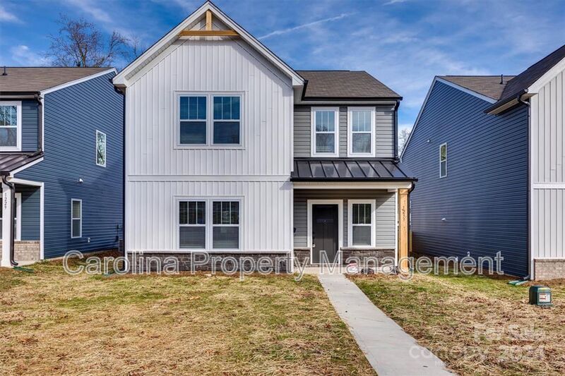 1233 Eastway Dr in Charlotte, NC - Building Photo