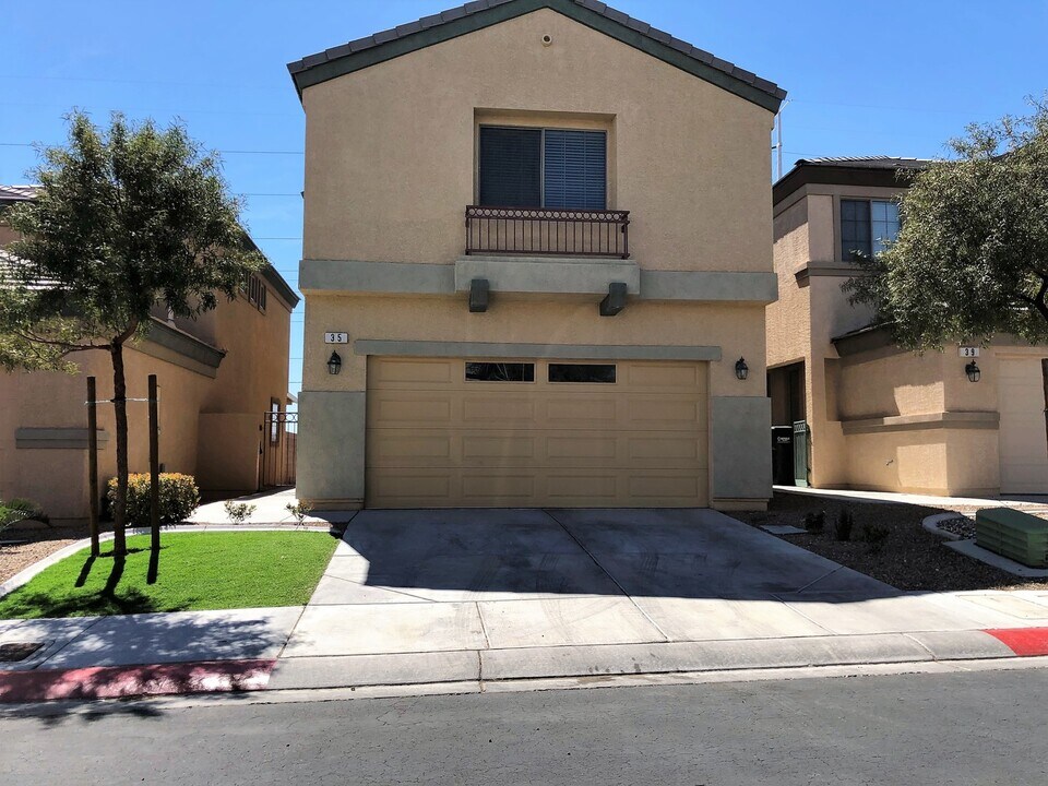 35 Stockton Edge Ave in North Las Vegas, NV - Building Photo