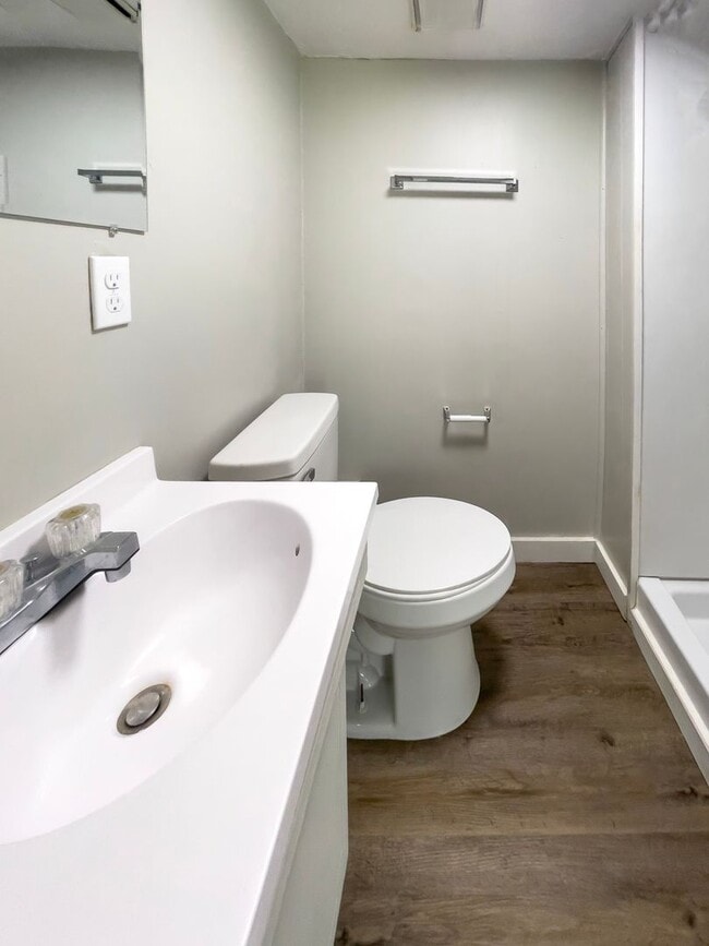 906 W Main St in Muncie, IN - Building Photo - Building Photo