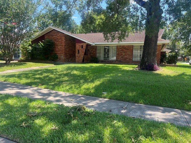 property at 3715 Latma Dr