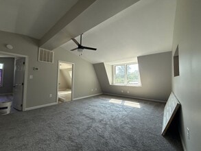 12102 Belair Rd in Kingsville, MD - Foto de edificio - Building Photo