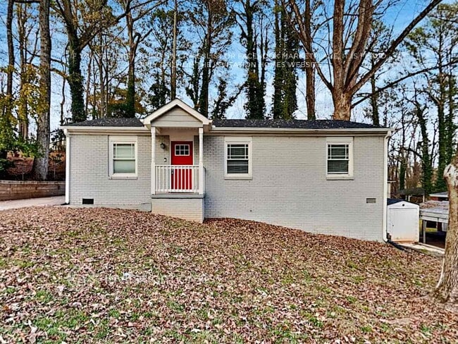 property at 300 Banberry Dr SE