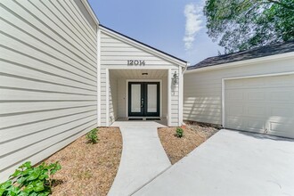 12014 Briar Forest Dr in Houston, TX - Building Photo - Building Photo