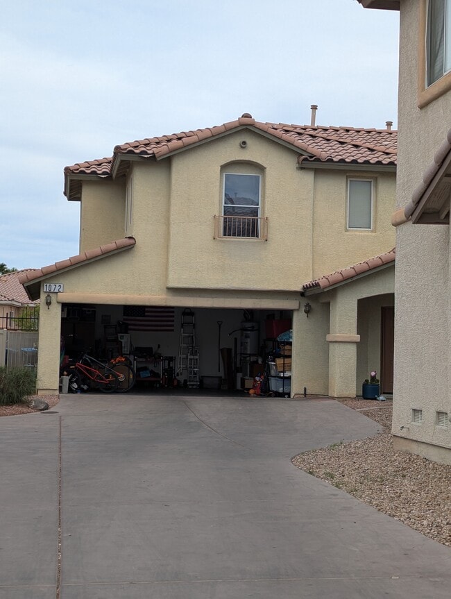 property at 1072 Valetta Flat Ave