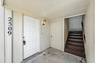 2509 Woodmont Trail in Fort Worth, TX - Building Photo - Building Photo