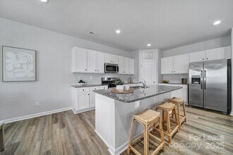 517 Stephen Foster Wy in Indian Trail, NC - Building Photo - Building Photo