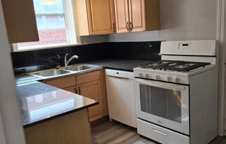 749 Westwood Dr in Clayton, MO - Building Photo