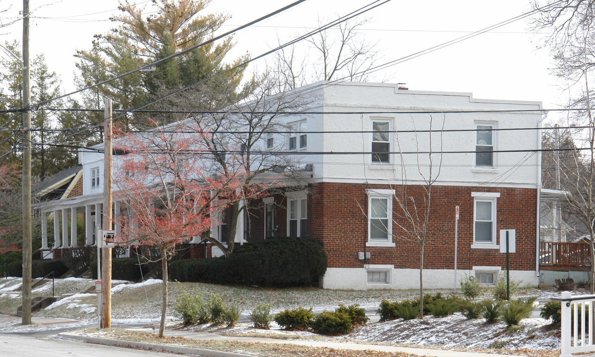 116-124 S Sparks St in State College, PA - Building Photo