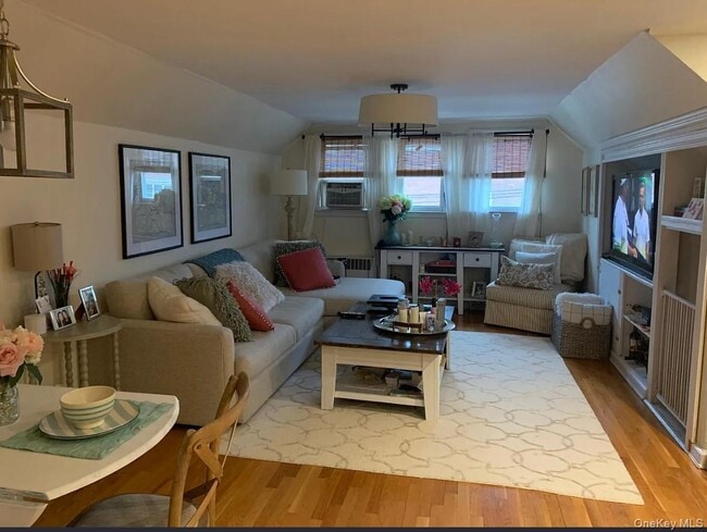 509 Neptune Blvd in Long Beach, NY - Building Photo - Building Photo