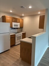 Bridlewood Crossing in Louisville, KY - Building Photo - Building Photo