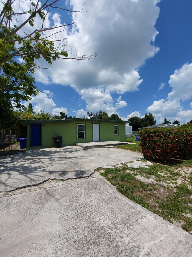 property at 3315 Bassie Ct