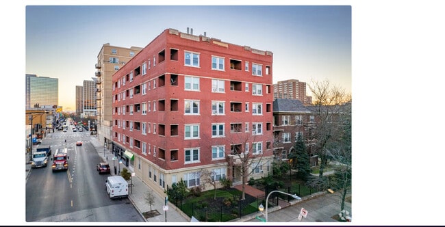 property at 4363 N Kenmore Ave