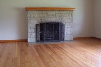 48 N Brookwood Way in Mansfield, OH - Building Photo - Building Photo