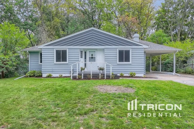 5406 Utah Ave N in Minneapolis, MN - Building Photo - Building Photo