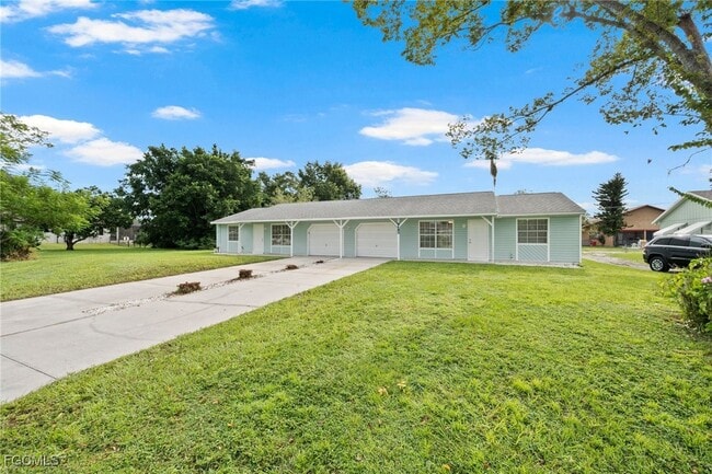 2224 Virginia Ave in Ft. Myers, FL - Building Photo - Building Photo