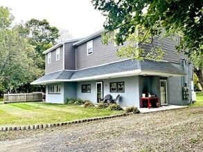 38 Academy St in Pine Plains, NY - Building Photo - Building Photo