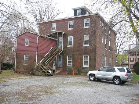 82 W Broadway in Salem, NJ - Foto de edificio - Building Photo