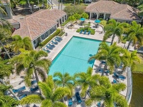 5555 N Military Trl in Boca Raton, FL - Building Photo - Building Photo