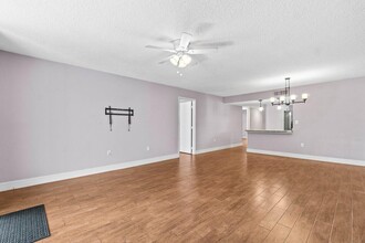 1555 S Federal Hwy in Delray Beach, FL - Building Photo - Building Photo