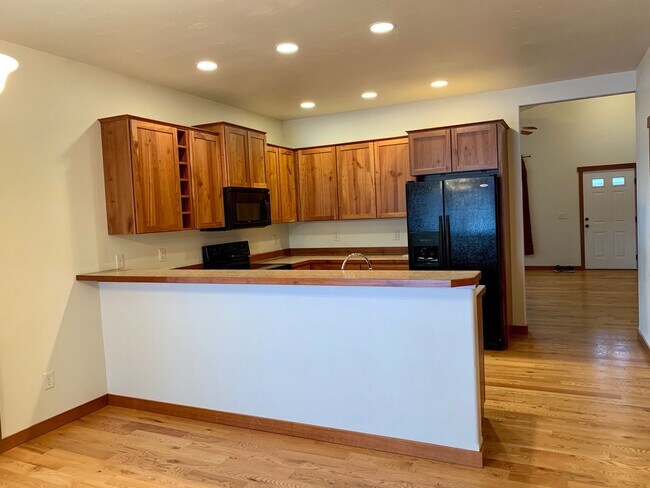 853 Jardine Ave in Bozeman, MT - Building Photo - Building Photo