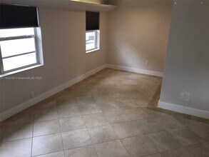125 Edgewater Dr in Coral Gables, FL - Building Photo - Building Photo