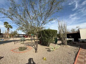 348 W Via Del Heroe in Green Valley, AZ - Building Photo - Building Photo