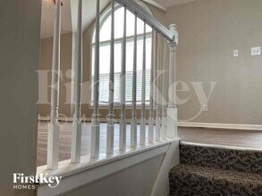904 E Madelyn Dr in Kearney, MO - Building Photo - Building Photo