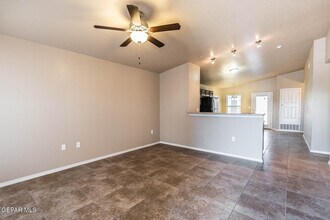 10712 Blue Sage Cir in El Paso, TX - Building Photo - Building Photo