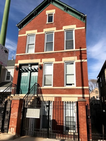 978 W 19th St in Chicago, IL - Building Photo