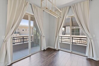 6565 E Thomas Rd in Scottsdale, AZ - Building Photo - Building Photo