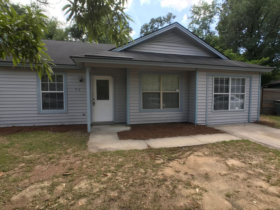 47 Quail Forest Dr in Savannah, GA - Building Photo