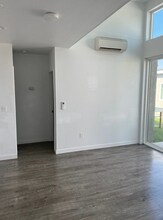 572 N Cambridge St in Orange, CA - Building Photo - Building Photo