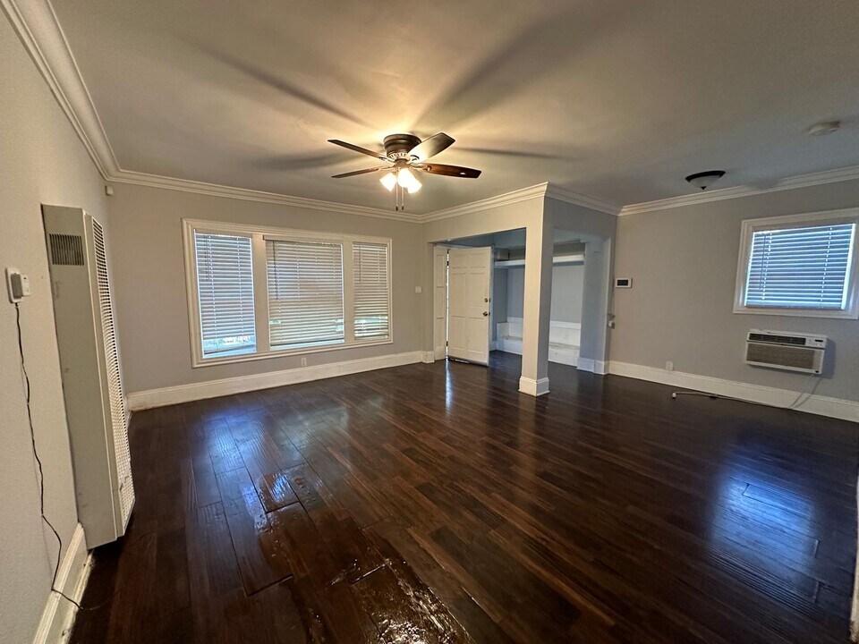 1162 St Andrews Pl in Los Angeles, CA - Building Photo